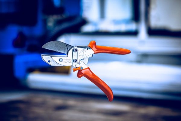 Löwe 3.105/HÜ Amboss-Schere mit Hebelübersetzung