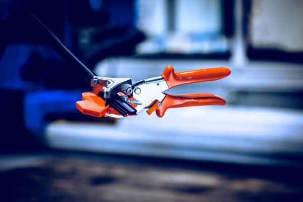 Löwe 4.104/v Dichtungsprofilschere