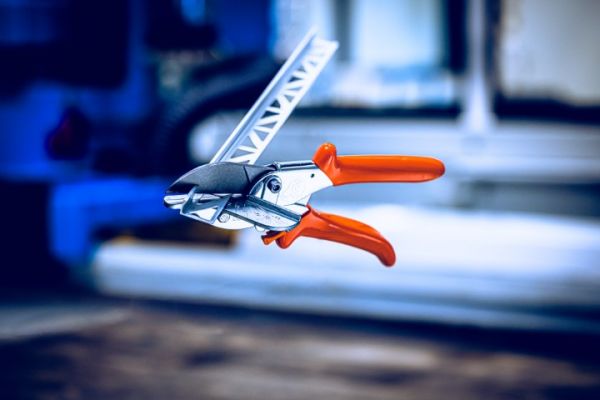 Löwe 3.104/HÜ Gehrungsschere mit Hebelübersetzung mit 45° Anschlägen