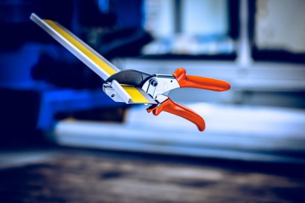 Löwe 3.105/HÜ Amboss-Schere mit Hebelübersetzung