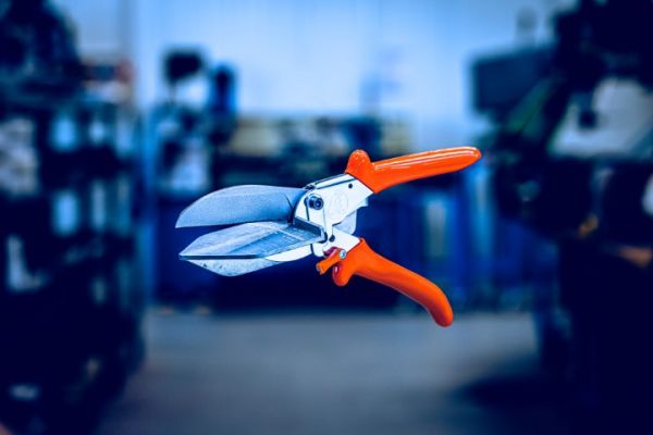 Löwe 3.306/HÜ Leistenschere mit Hebelübersetzung mit 90° Anschlägen